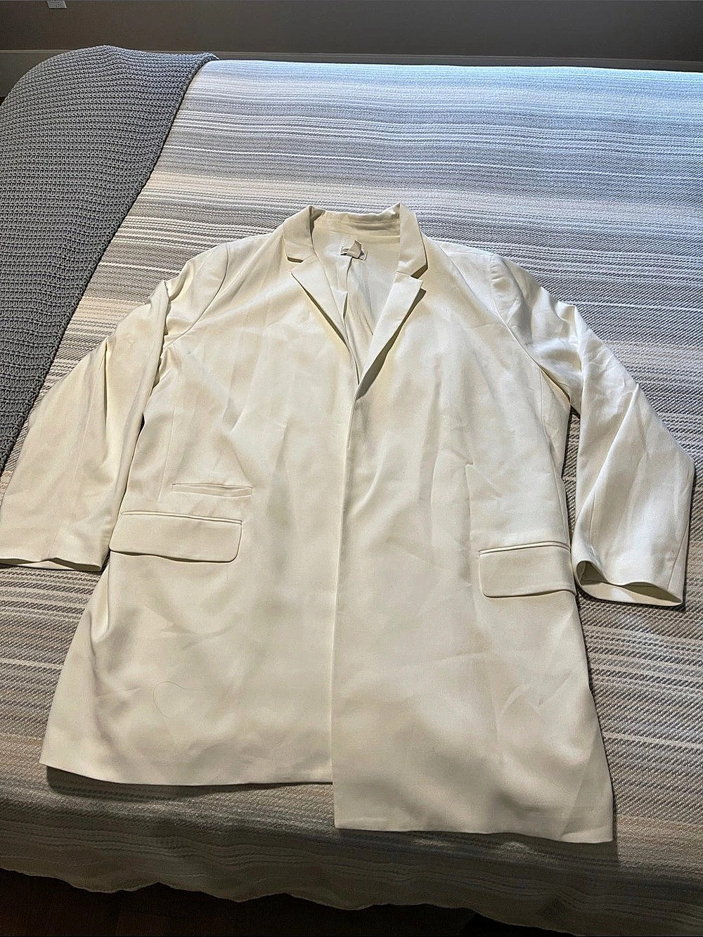 BOGO Chico's Off White Blazer Size 4